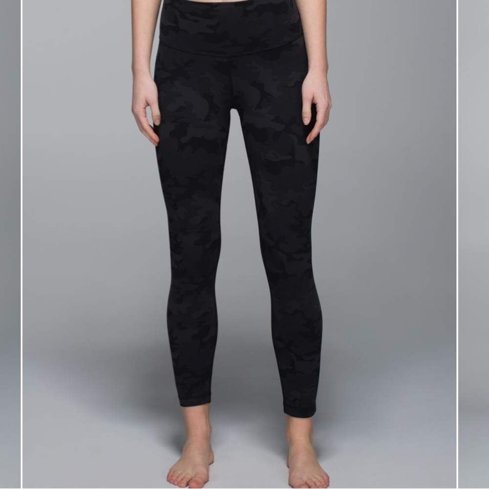 NWT lululemon high times camo pant size 4